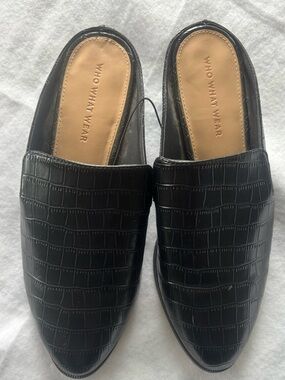 Who What Wear Black Croc-Embossed Slip-On Mules